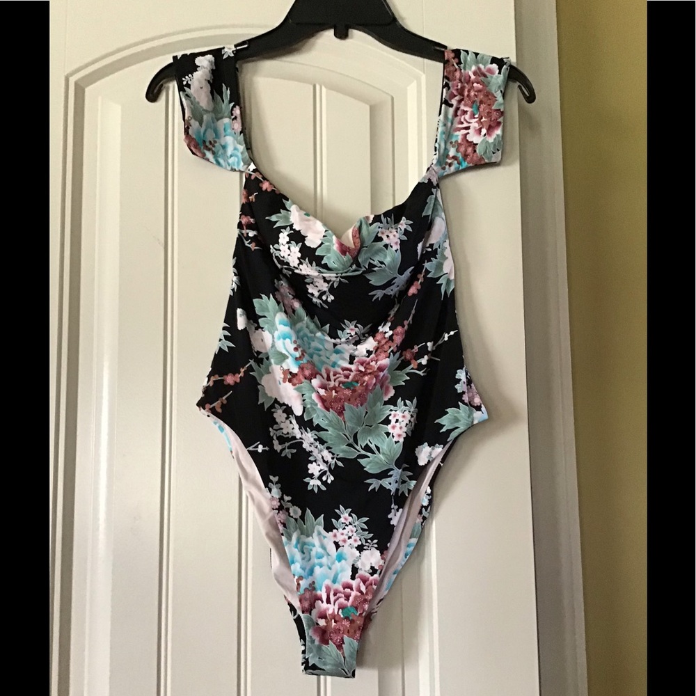 SOLD❌🆕RADIO FIJI KYOTO MARIKO ONE PIECE (SzM) - Picture 6 of 12